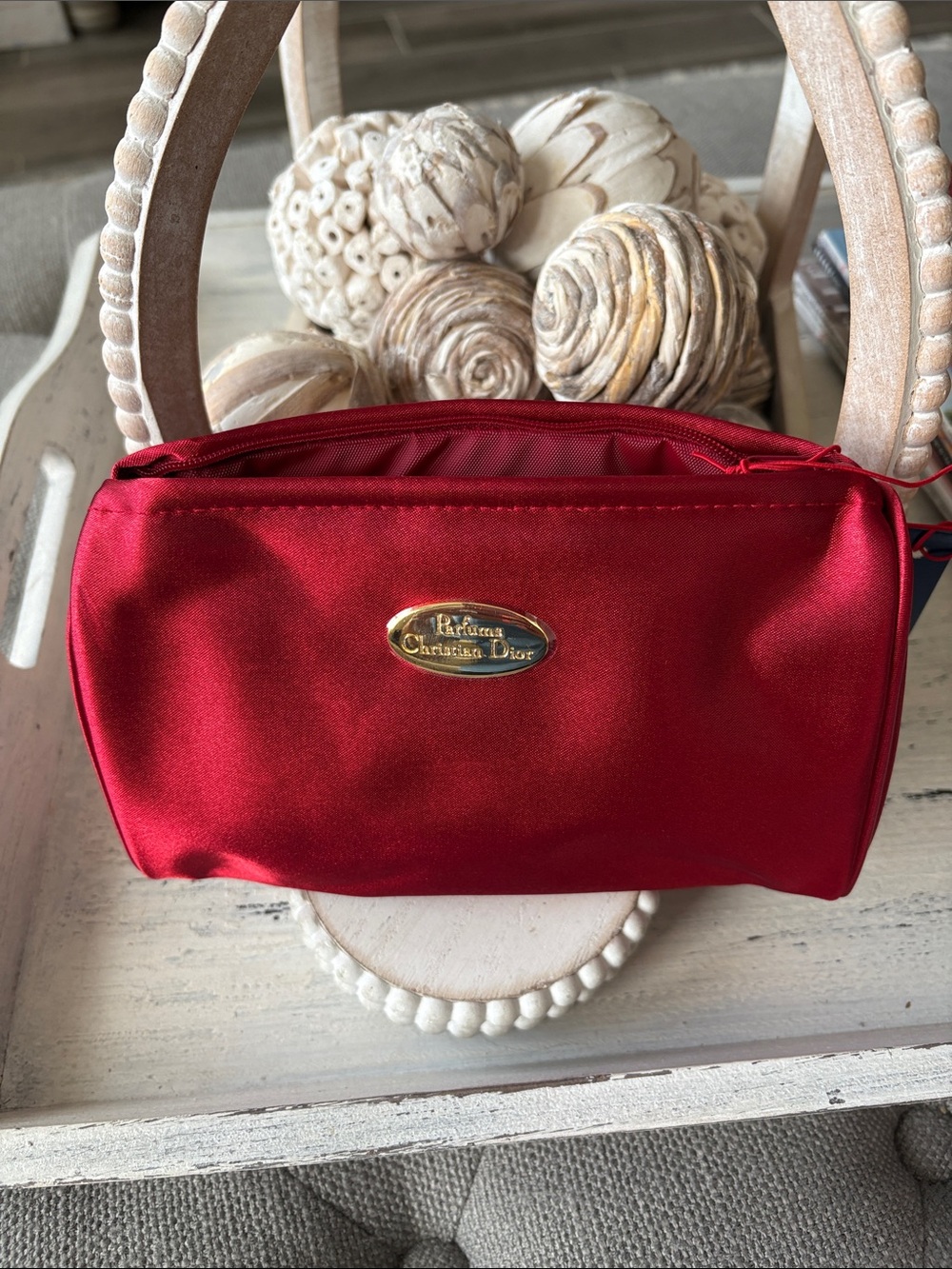 Dior Red Satin Cosmetic Bag - Picture 5 of 7